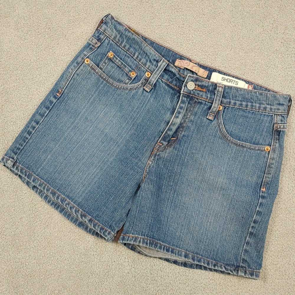 VINTAGE 2006 Levi's 515 Denim Shorts - Women 10 Blue - Y2K 2000's - Waist 32
